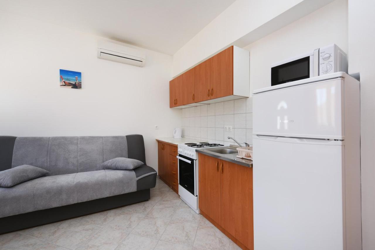 Apartments Sime ペトルチャネ エクステリア 写真