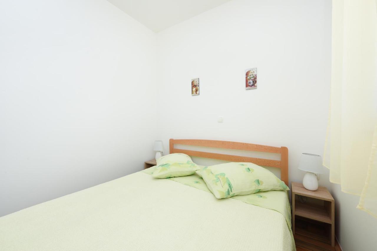 Apartments Sime ペトルチャネ エクステリア 写真